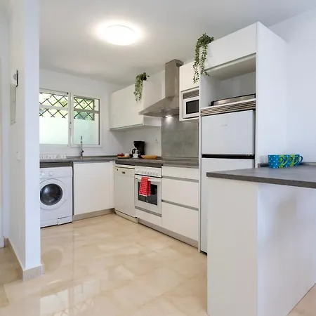 Aloha Gardens By Rent Me
